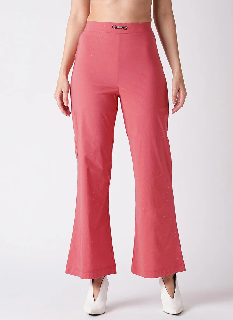 جلو باص بنطلون جلوبس نسائي بقصة واسعة من الأسفل وخصر متوسط بلون الصدأ